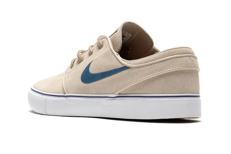 Nike SB | Zoom Janoski OG+
Style # FD6757-101
Color : Sanddrift / Smokey Blue / Thunder Blue