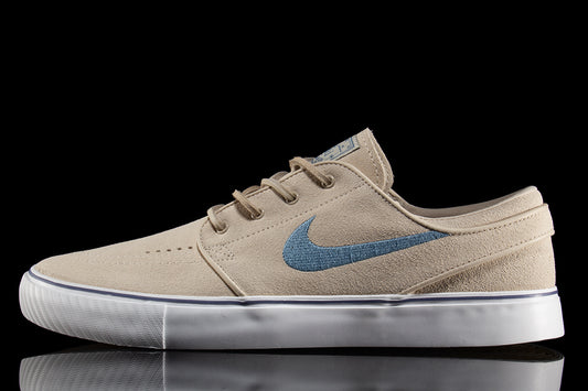 Nike SB | Zoom Janoski OG+
Style # FD6757-101
Color : Sanddrift / Smokey Blue / Thunder Blue