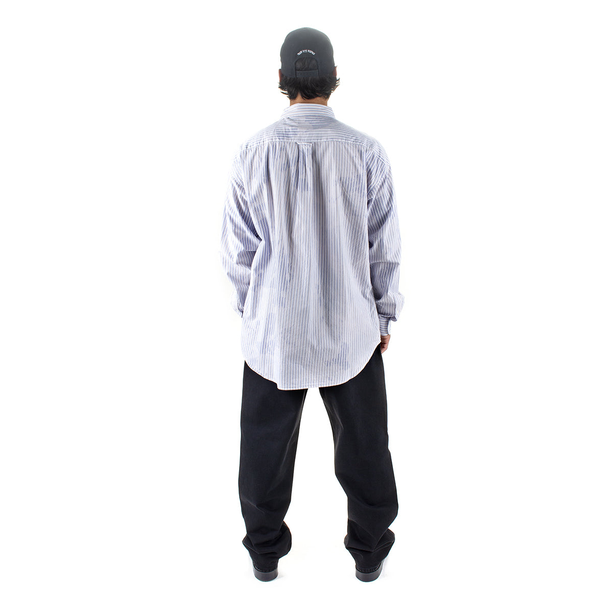 Stussy | Classic L/S Bleached Shirt
Style # 1110335
Color : Blue