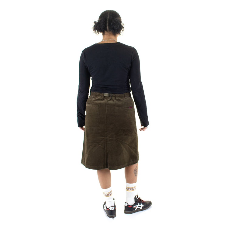 Gramicci - Women's Buttoned Down Midi Skirt
Style # G5FW-SK069

Color : Olive