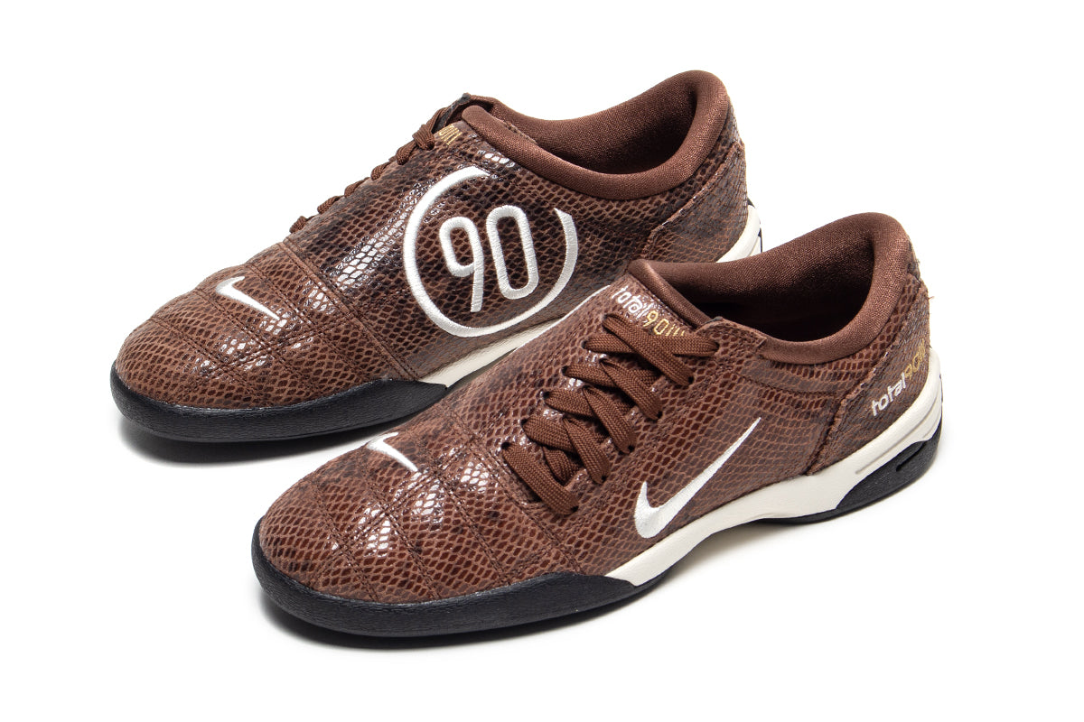 Nike - Women's T90 SE
Style # IB4204-201
Color : Fauna Brown / Pale Ivory / Black