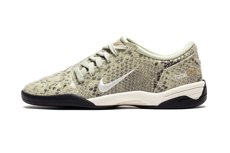 Nike - Women's T90 SE
Style # IB4204-301
Color : Olive Aura / Pale Ivory / Black