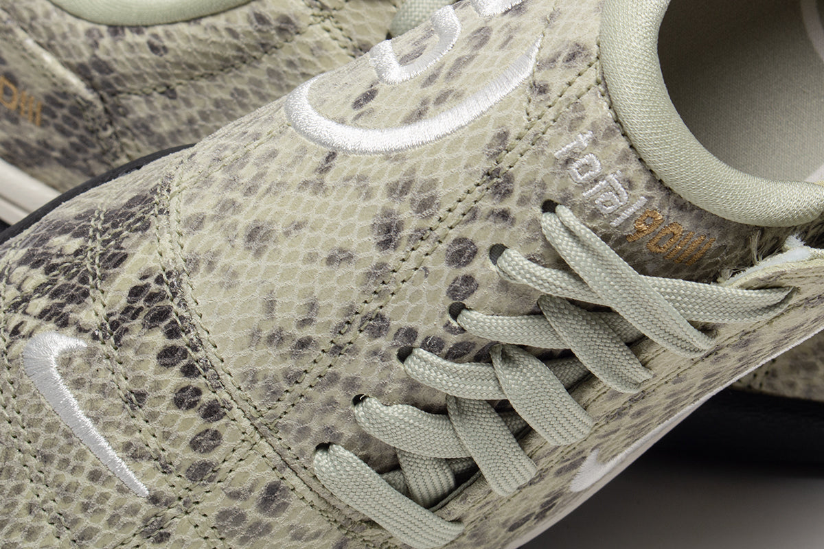 Nike - Women's T90 SE
Style # IB4204-301
Color : Olive Aura / Pale Ivory / Black