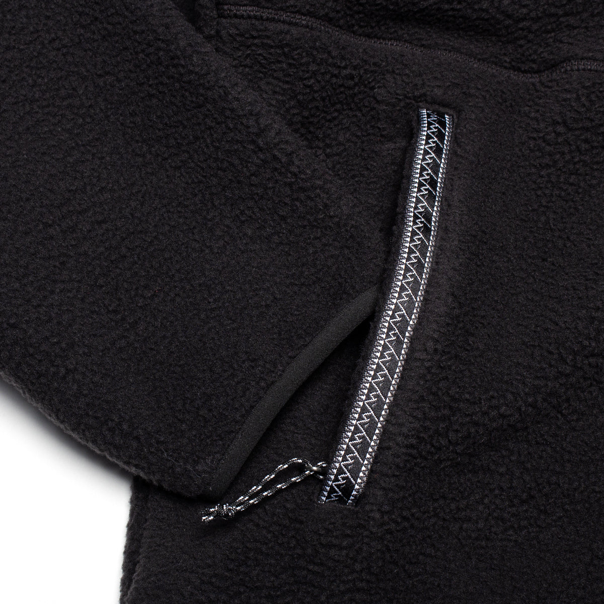 The North Face - Fleeski Quarter Zip Pullover Jacket
Style # NF0A88XQJK31
Color : TNF Black