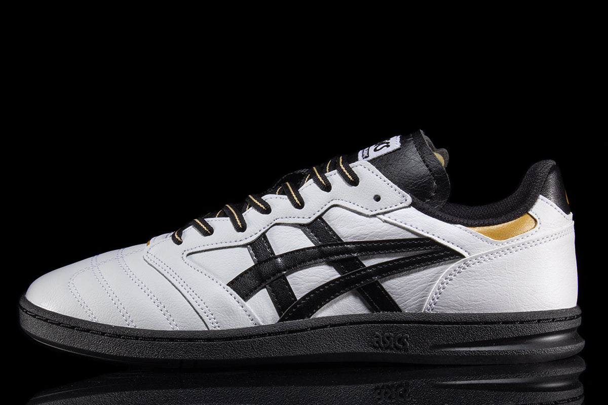Asics Skateboarding - Leggerezza FB
Style # 1201B045.100
Color : White / Black