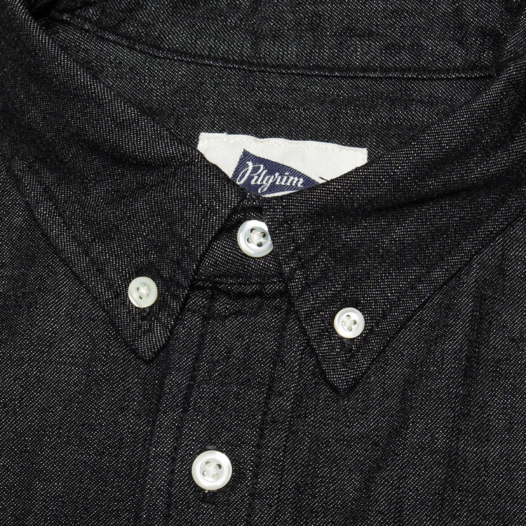 Pilgrim - George Button Down Shirt
Style # 3611-0583
Color : Black