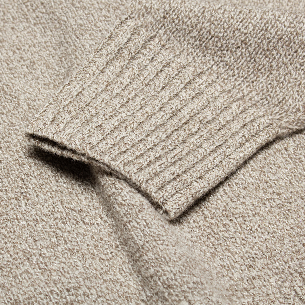 Pilgrim - Women's Aster Octa Crewneck
Style # 3715-0258
Color : Oatmeal