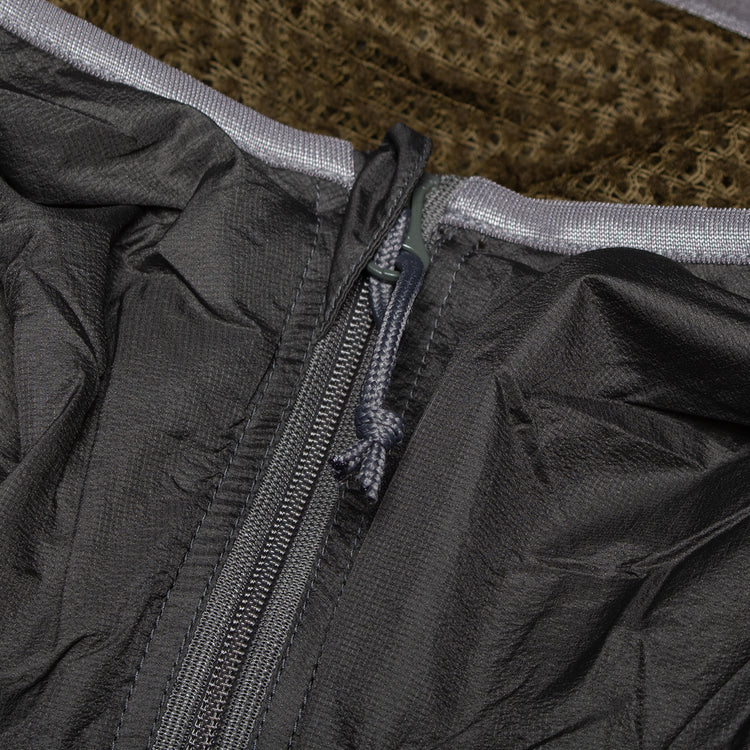 Pilgrim - Dorsett Alpha Hooded Jacket
Style # 3618-0828
Color : Charcoal