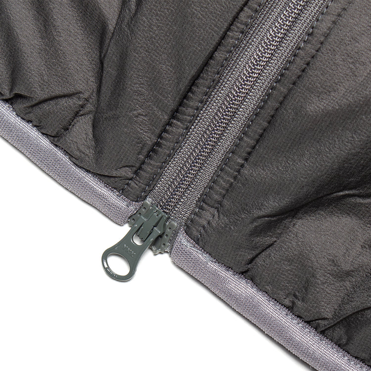 Pilgrim - Dorsett Alpha Hooded Jacket
Style # 3618-0828
Color : Charcoal