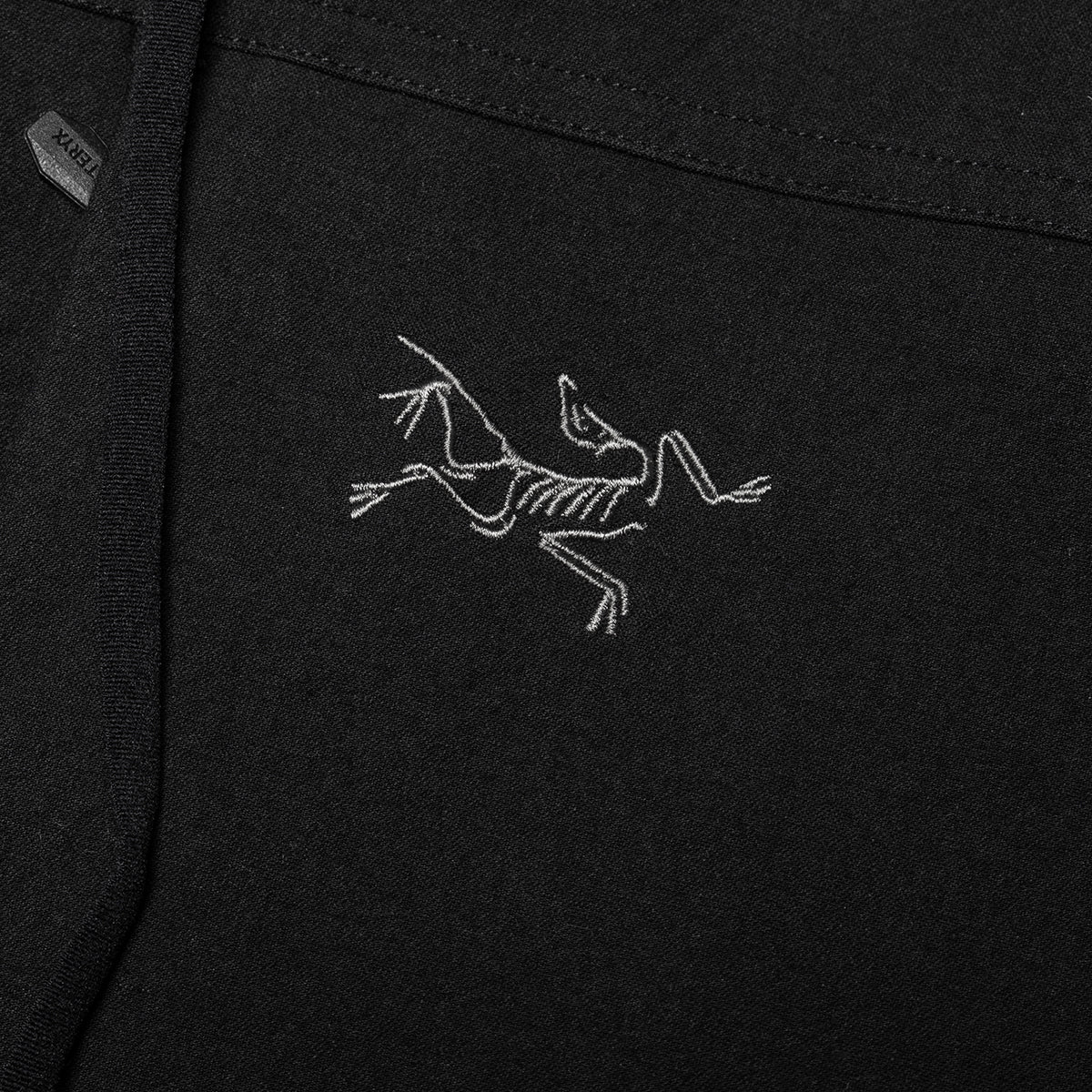 Arc'teryx - Cronin AR Hoodie
Style # X000010699
Color : Black