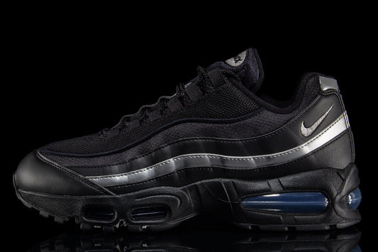 Nike - Air Max 95 Big Bubble
Style # IB1667-003
Color : Black / Metallic Silver
