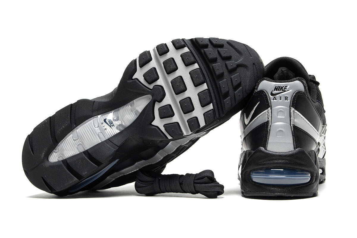 Nike - Air Max 95 Big Bubble
Style # IB1667-003
Color : Black / Metallic Silver