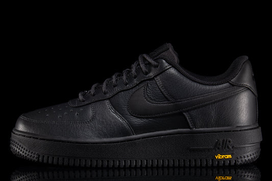 Nike - Air Force 1 GTX Vibram
Style # HV5953-001
Color : Off Noir / Black / Speed Yellow