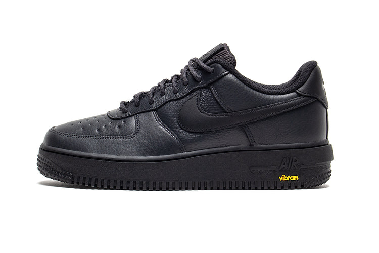 Nike - Air Force 1 GTX Vibram
Style # HV5953-001
Color : Off Noir / Black / Speed Yellow
