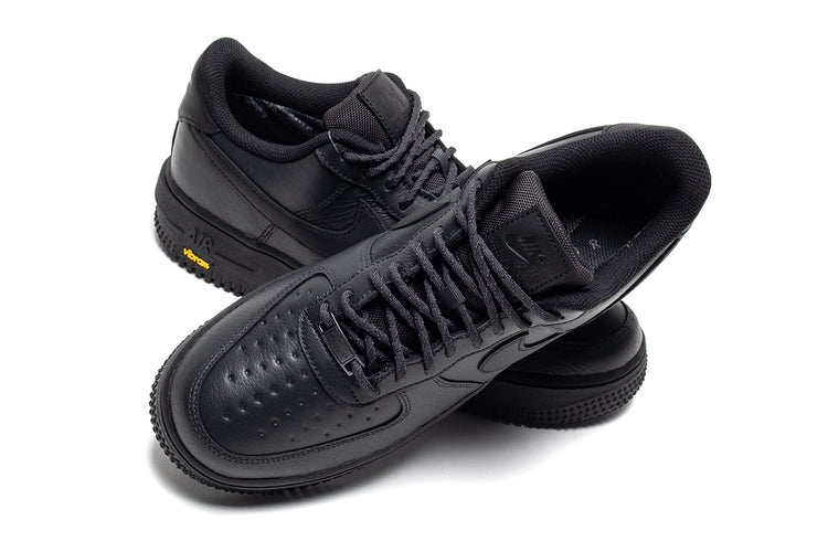 Nike - Air Force 1 GTX Vibram
Style # HV5953-001
Color : Off Noir / Black / Speed Yellow