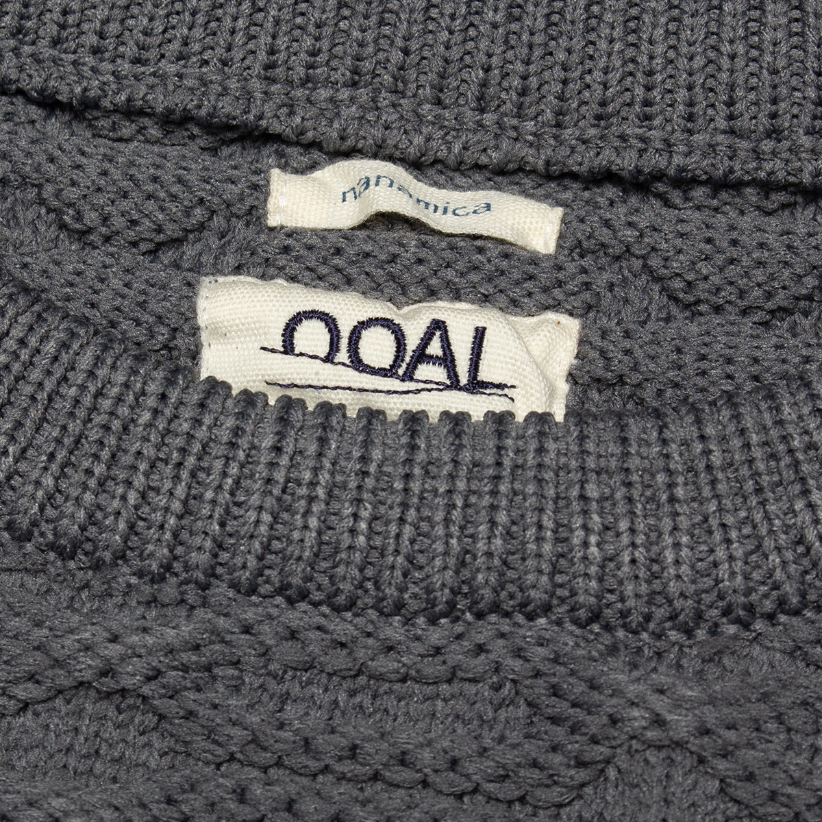 Nanamica - Crew Neck Sweater
Style # S25FJ014U
Color : Heather Grey