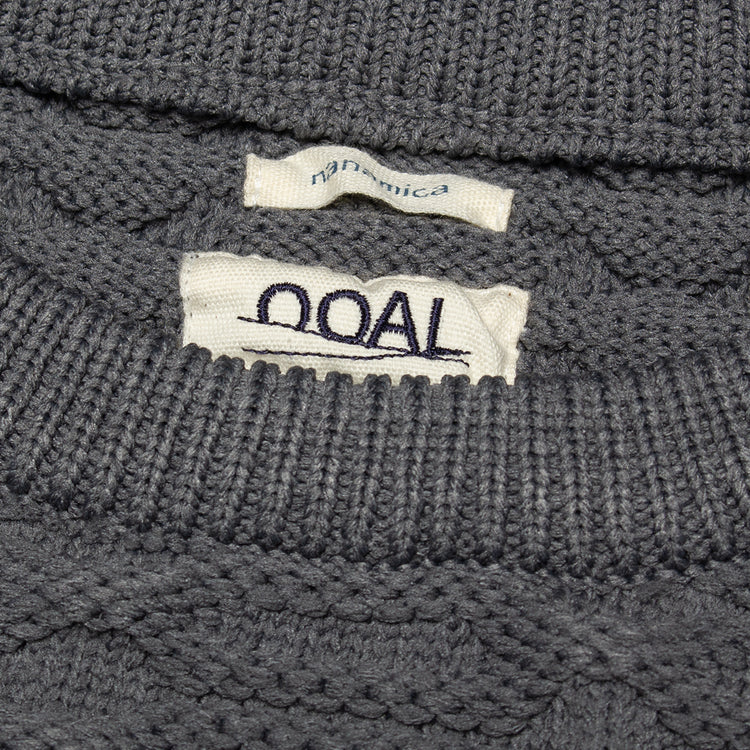 Nanamica - Crew Neck Sweater
Style # S25FJ014U
Color : Heather Grey