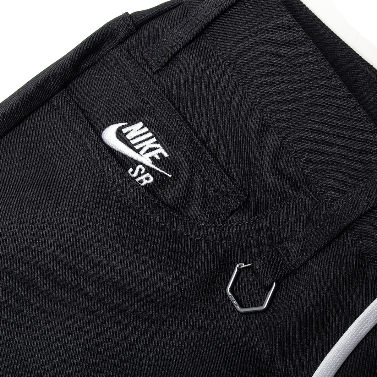Nike SB - Getamovin Pant
Style # II4454-010
Color : Black