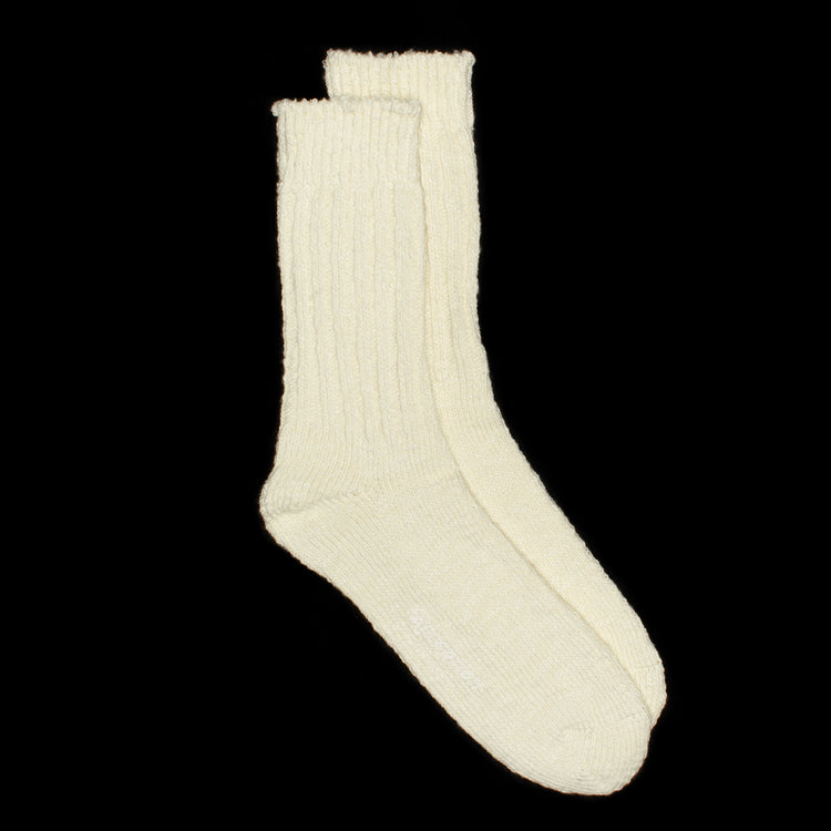 Reception | Tubular Knitted Socks
Color : Butter White