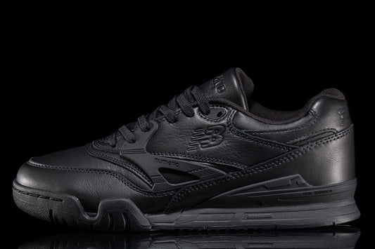 New Balance Numeric - 770 x Grand Collection
Style # NM770GRD
Color : Black