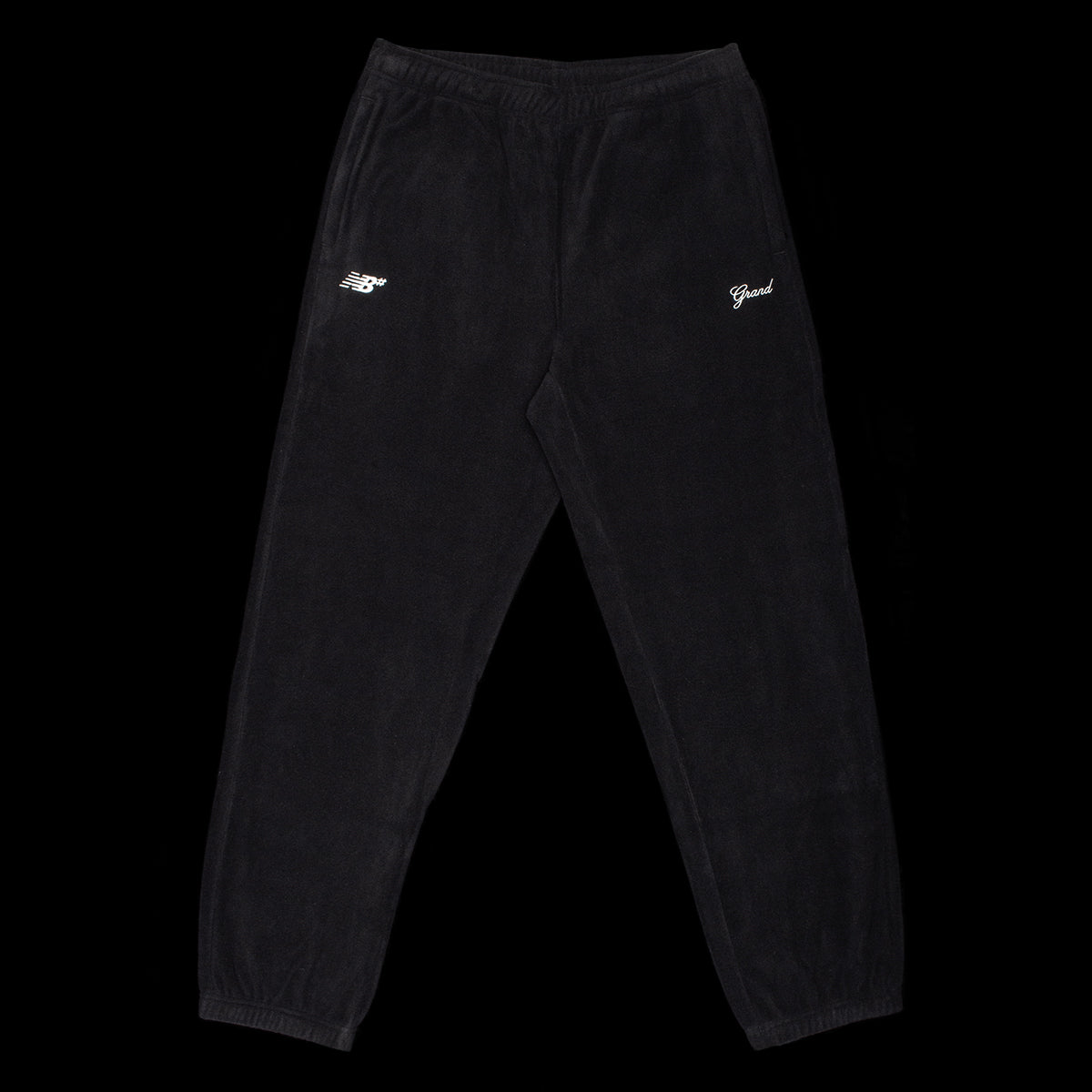 Grand Collection - Polar Fleece Pant x New Balance
Color : Black