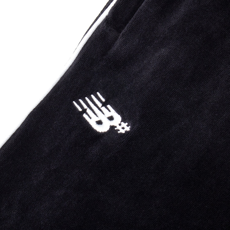 Grand Collection - Velour Track Pant x New Balance
Color : Black