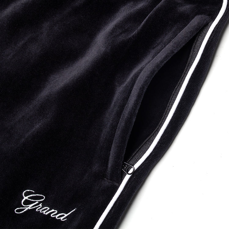 Grand Collection - Velour Track Pant x New Balance
Color : Black