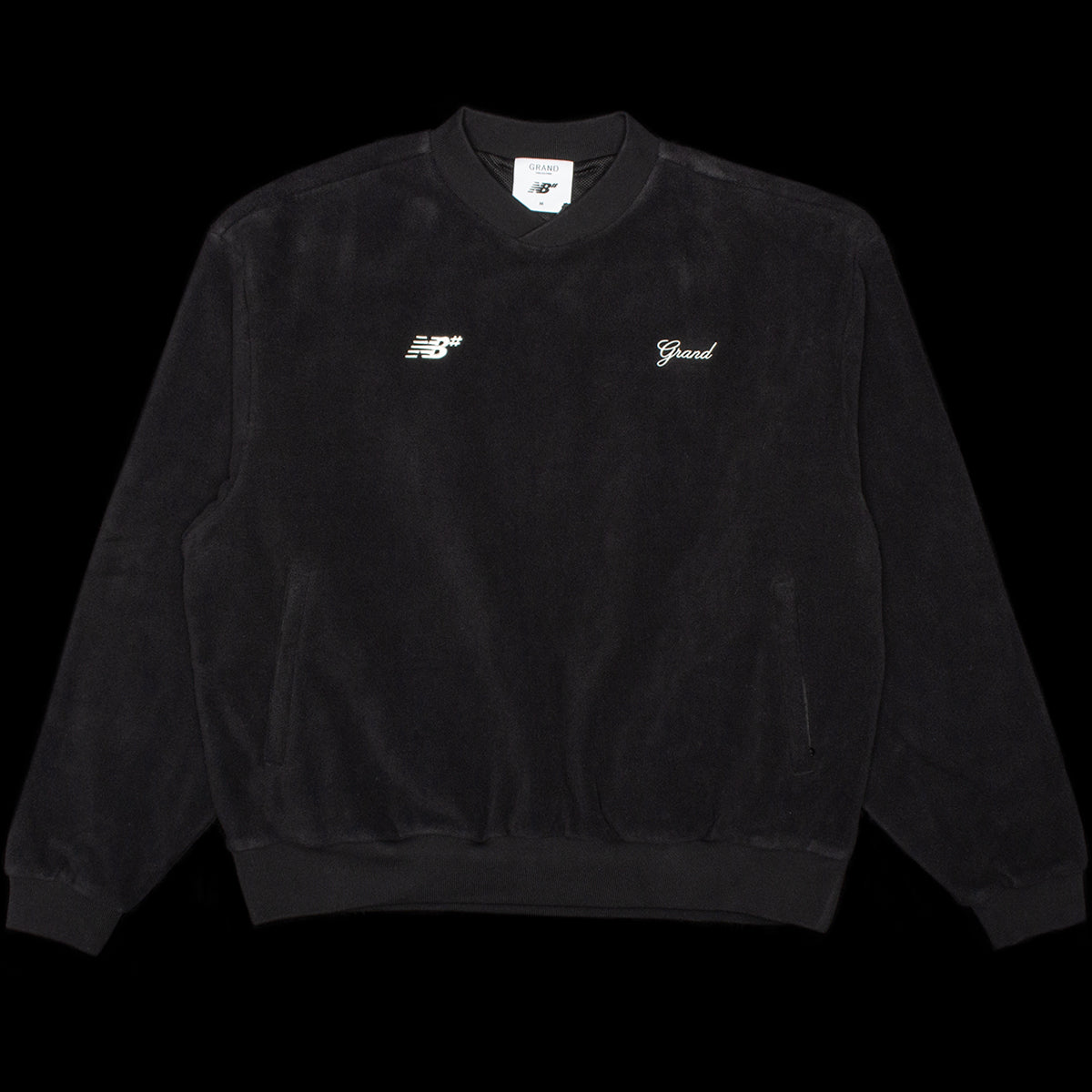 Grand Collection - Polar Fleece Windshirt x New Balance
Color : Black