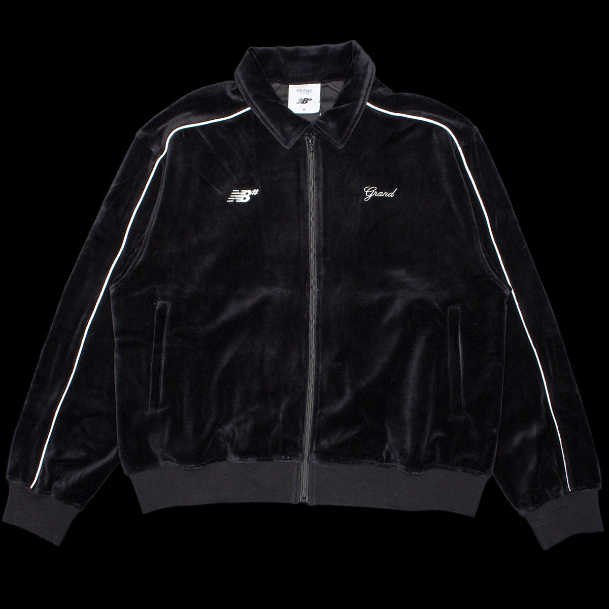 Grand Collection - Velour Track Jacket x New Balance
Color : Black