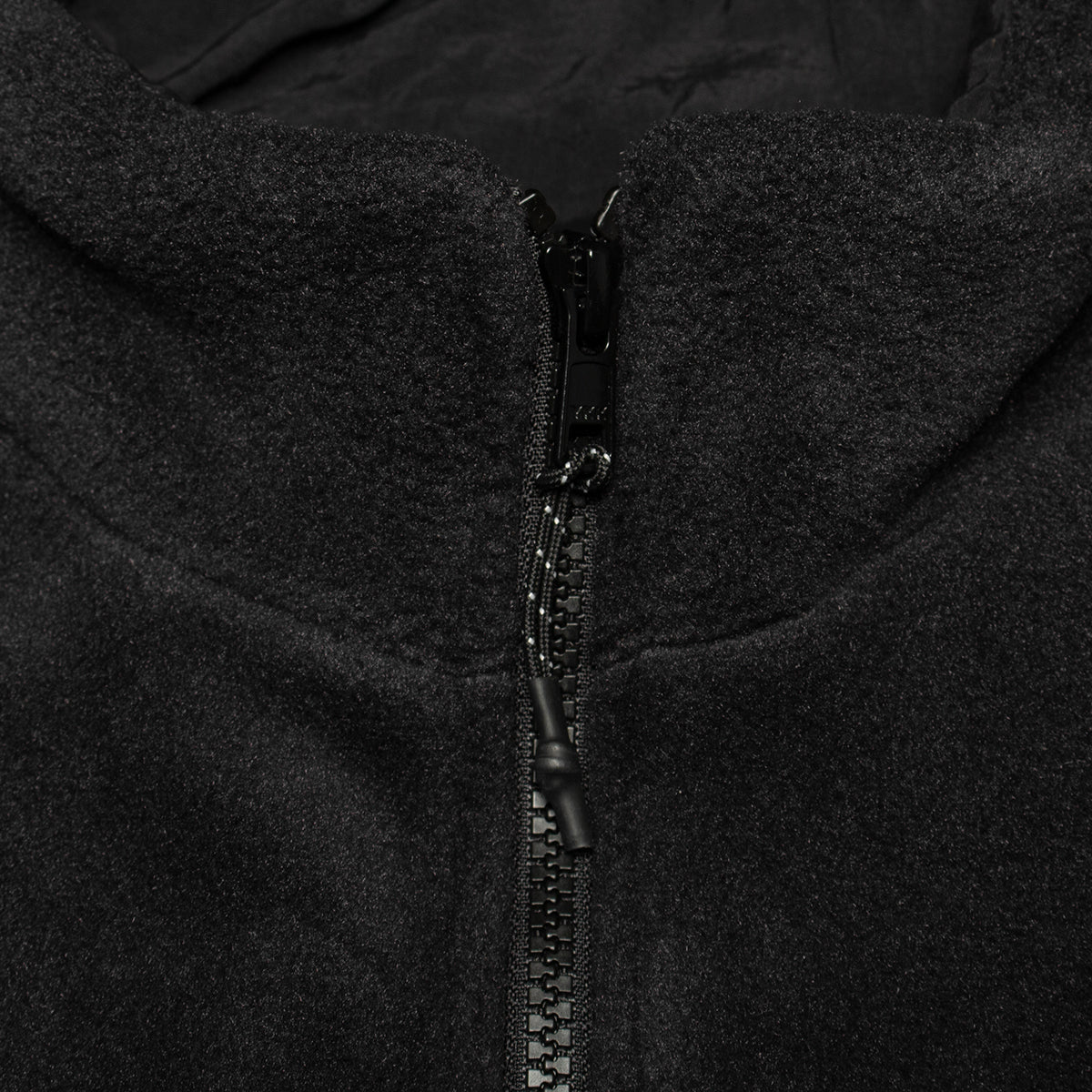 Butter Goods - Polartec Zip-Thru Jacket x Umbro
Color : Black