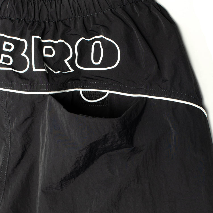 Butter Goods - Long Track Shorts x Umbro
Color : Black