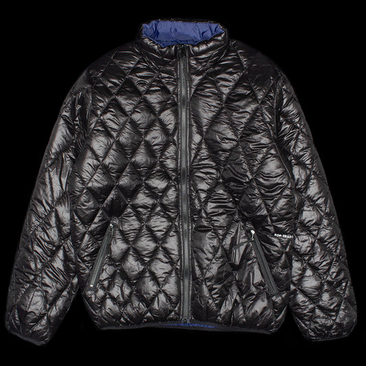 Pop Trading Company | Quilted Reversible Jacket
Color : Black / Twilight Blue