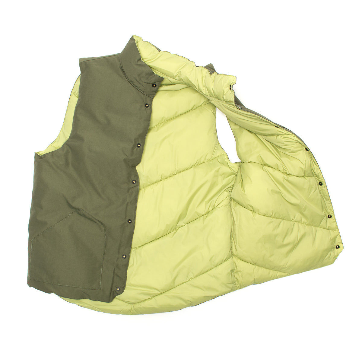 Pop Trading Company | Quilted Reversible Vest
Color : Four Leaf Clover / Weeping Willow