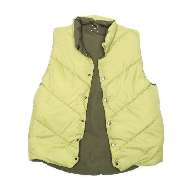 Pop Trading Company | Quilted Reversible Vest
Color : Four Leaf Clover / Weeping Willow