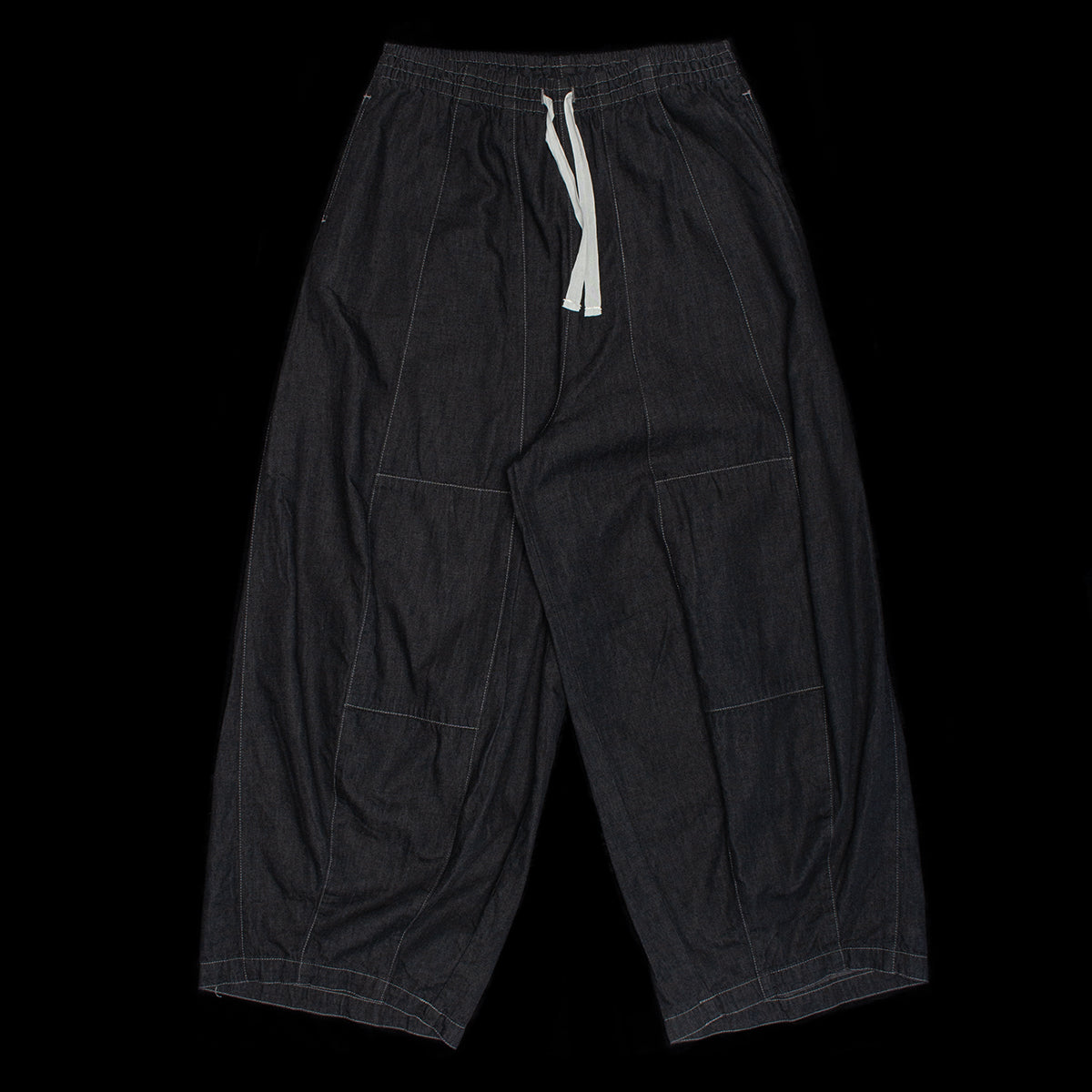 Needles - Women's H.D. Denim Pant
Style # TY211
Color : Black