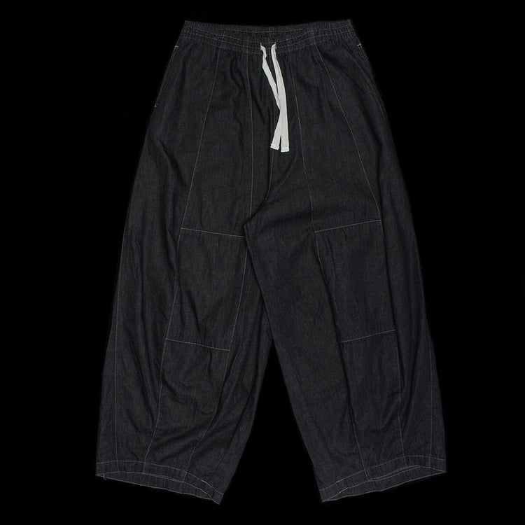 Needles - Women's H.D. Denim Pant
Style # TY211
Color : Black