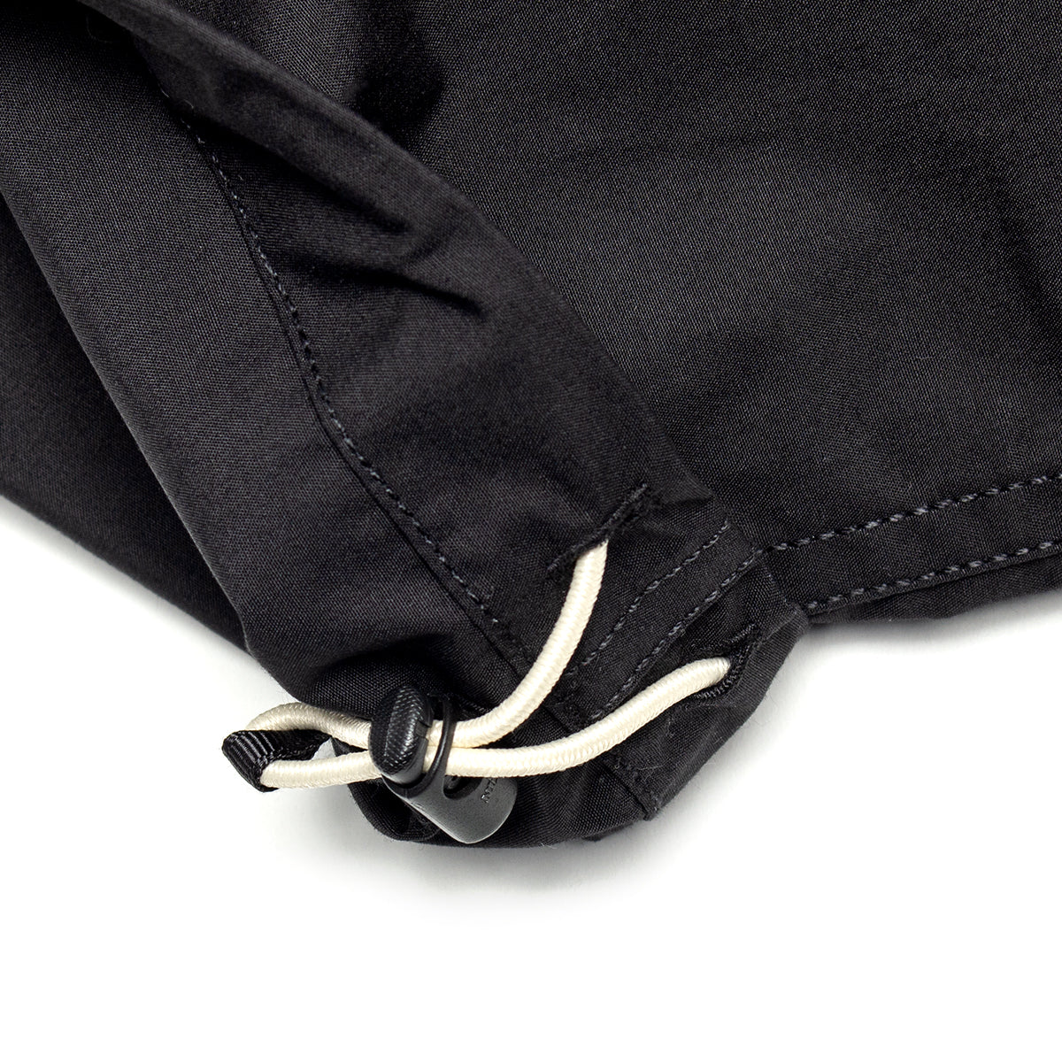 Nanamica - Cargo Deck Pants
Style # S25SC006U
Color : Black