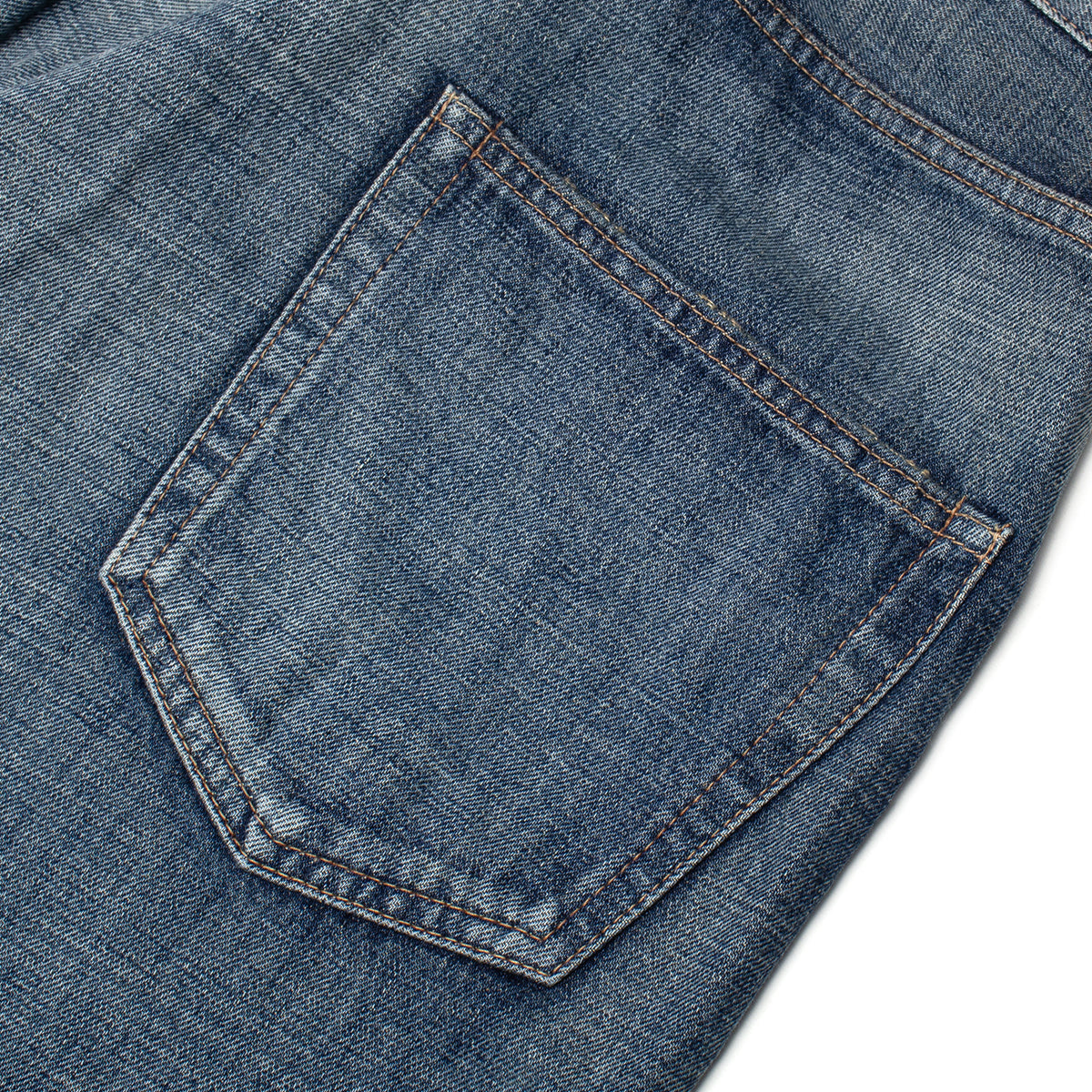 Nanamica - Selvage Denim Pants
Style # S25SC084U
Color : Vintage Indigo