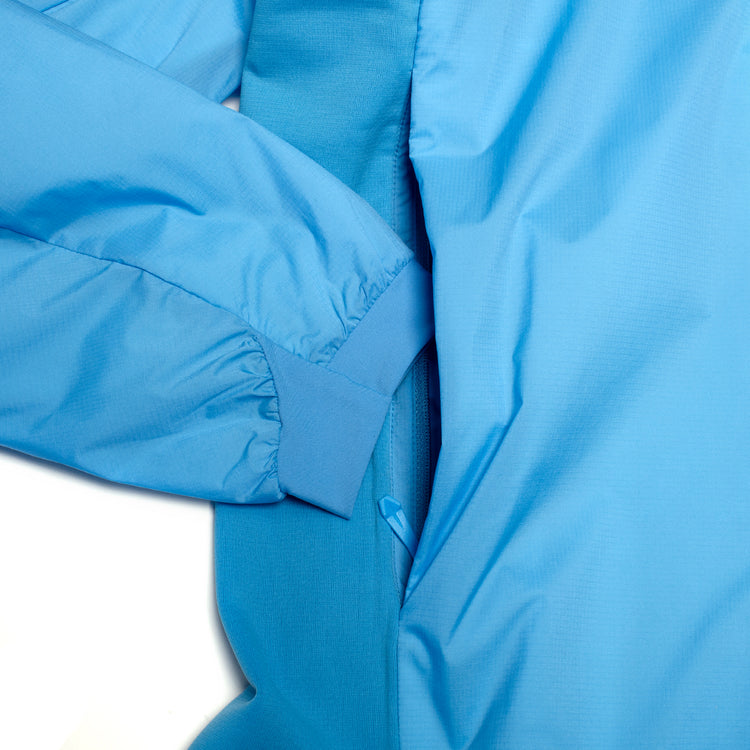 Arcteryx - Atom Hoody
Style # X000009556
Color : Aquaculture