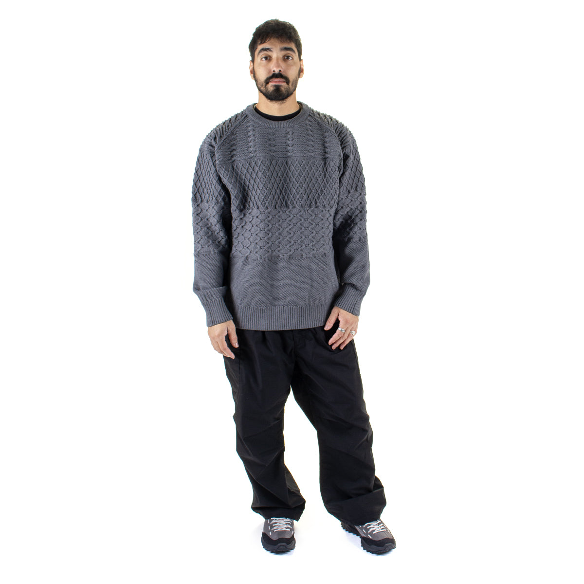 Nanamica - Crew Neck Sweater
Style # S25FJ014U
Color : Heather Grey