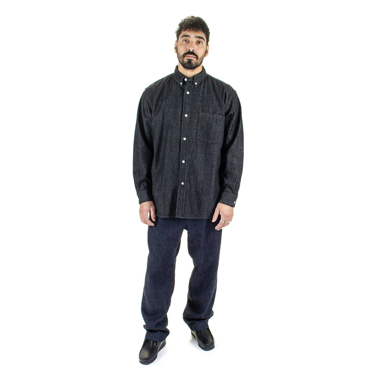 Pilgrim - George Button Down Shirt
Style # 3611-0583
Color : Black