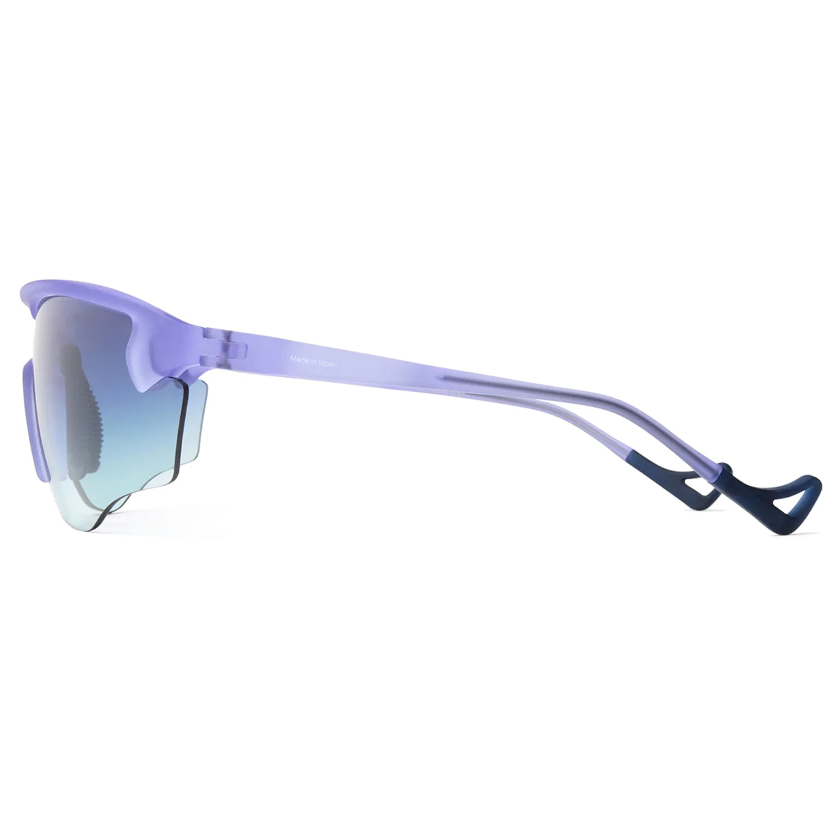 District Vision - Junya Racer
Style # DVG003
Color : Periwinkle / D+ Blue Gradient