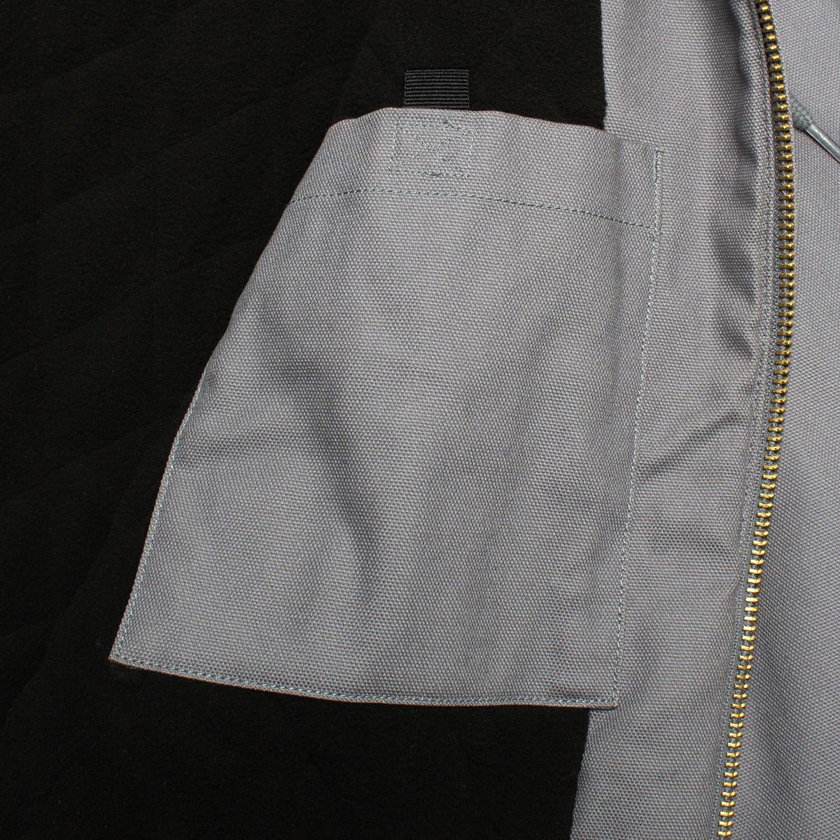 Carhartt WIP | Active Jacket - Rigid Dearborn Canvas
Style # I023083-191
Color : Dove Grey