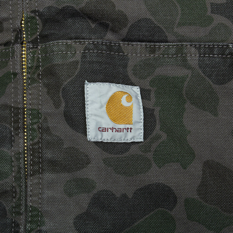 Carhartt WIP | OG Active Jacket - Garment Dyed Dearborn Canvas
Style # I033897-2MR
Color : Camo Duck / Green / Graphite