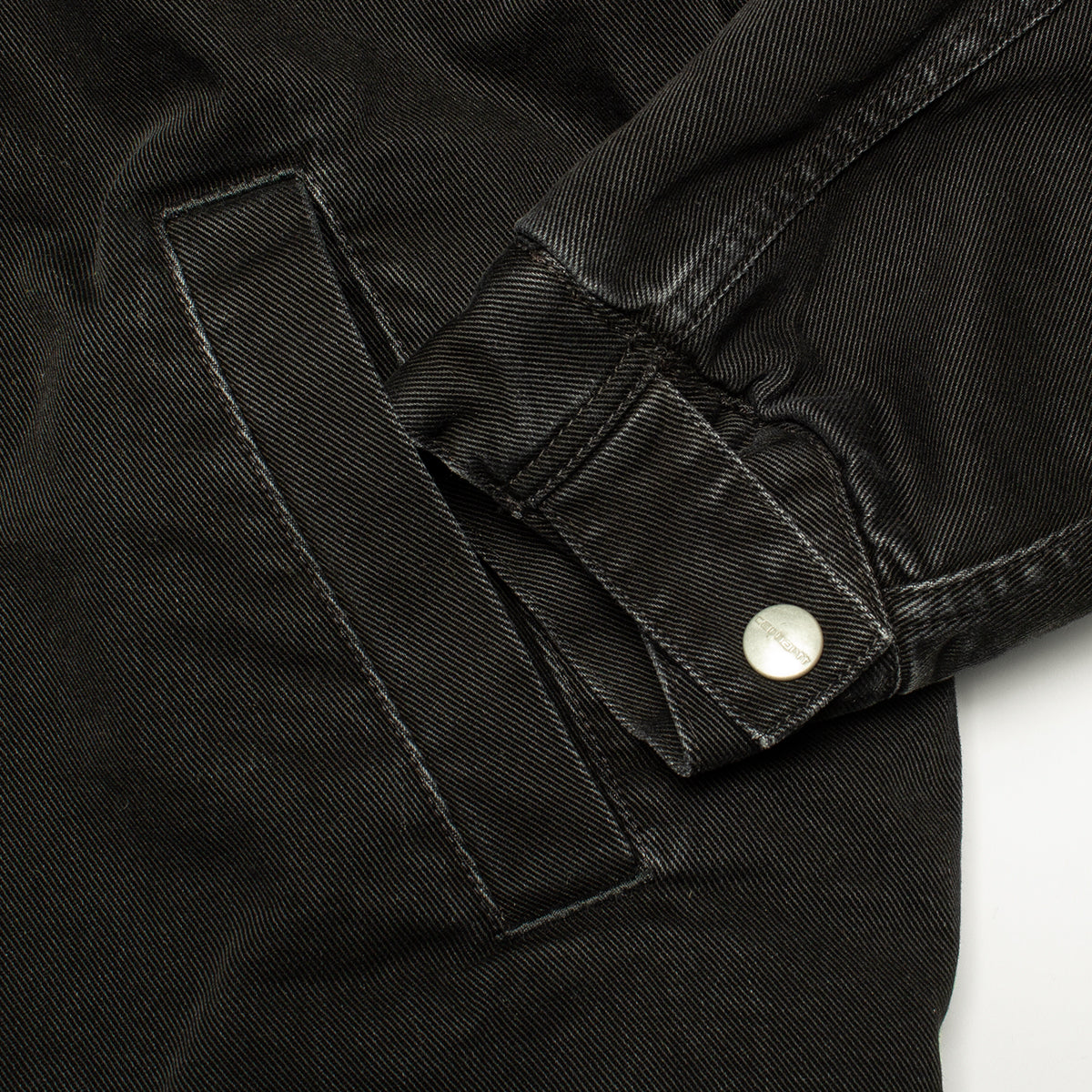 Carhartt WIP | Herald Jacket
Style # I033765-2JQ
Color : Black / Wall