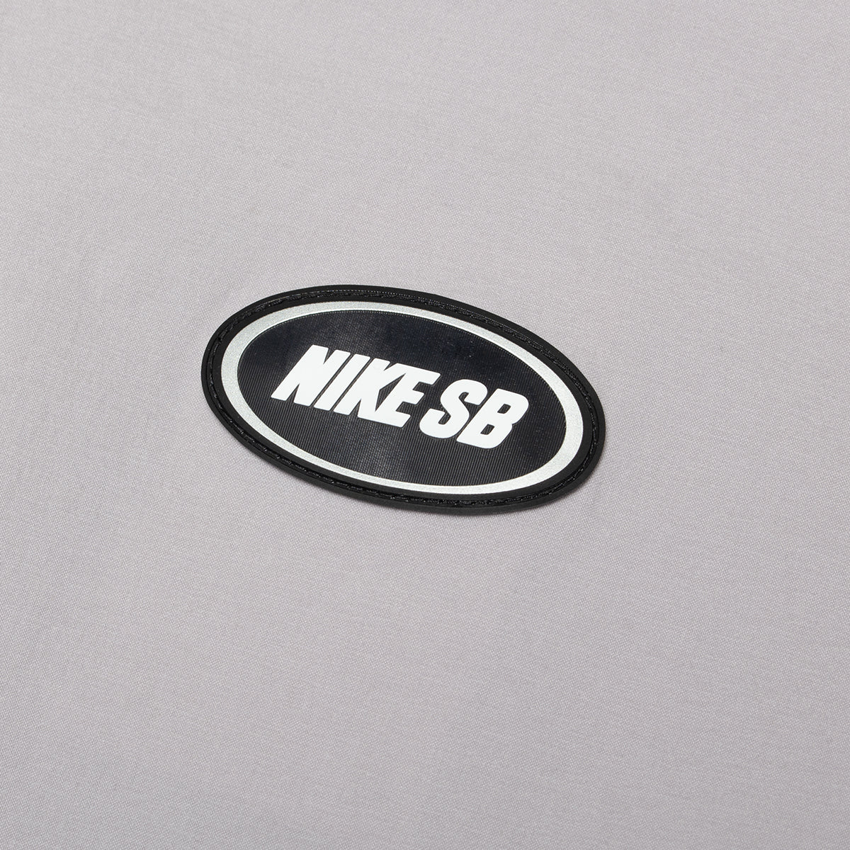 Nike SB - Switch Woven Top
Style # IQ6263-022
Color : Silver Lilac / Palest Purple