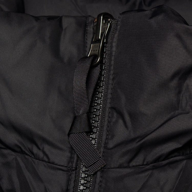 The North Face - 1996 Retro Nuptse Jacket
Style # NF0A3C8DRM11
Color : Dark Chestnut / TNF Black