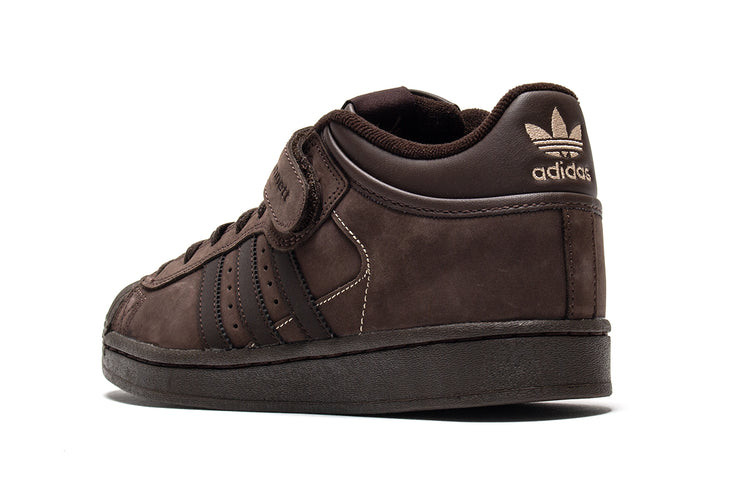 Adidas | Pro Shell x Niels Bennett
Style # IH3411
Color : Brown / Dark Brown