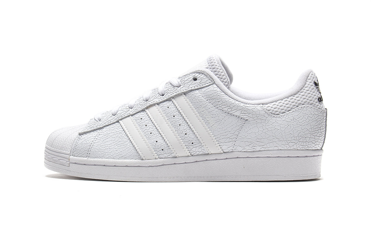 Adidas | Superstar x Vitoria
Style # JP5705
Color : White / Core Black