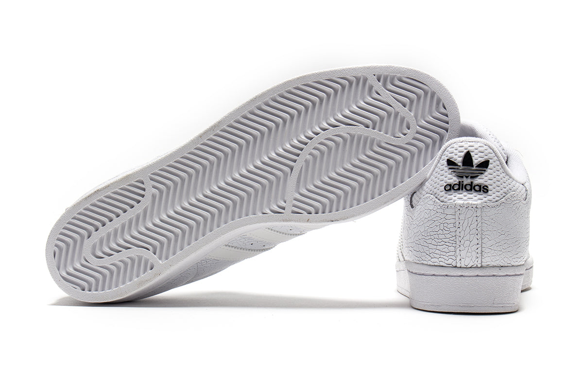 Adidas | Superstar x Vitoria
Style # JP5705
Color : White / Core Black